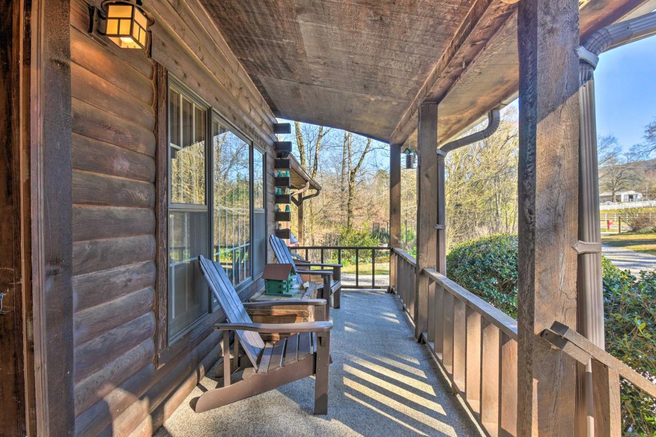 Luxury Pearcy Cabin With 5 Private Acres And Hot Tub! エクステリア 写真