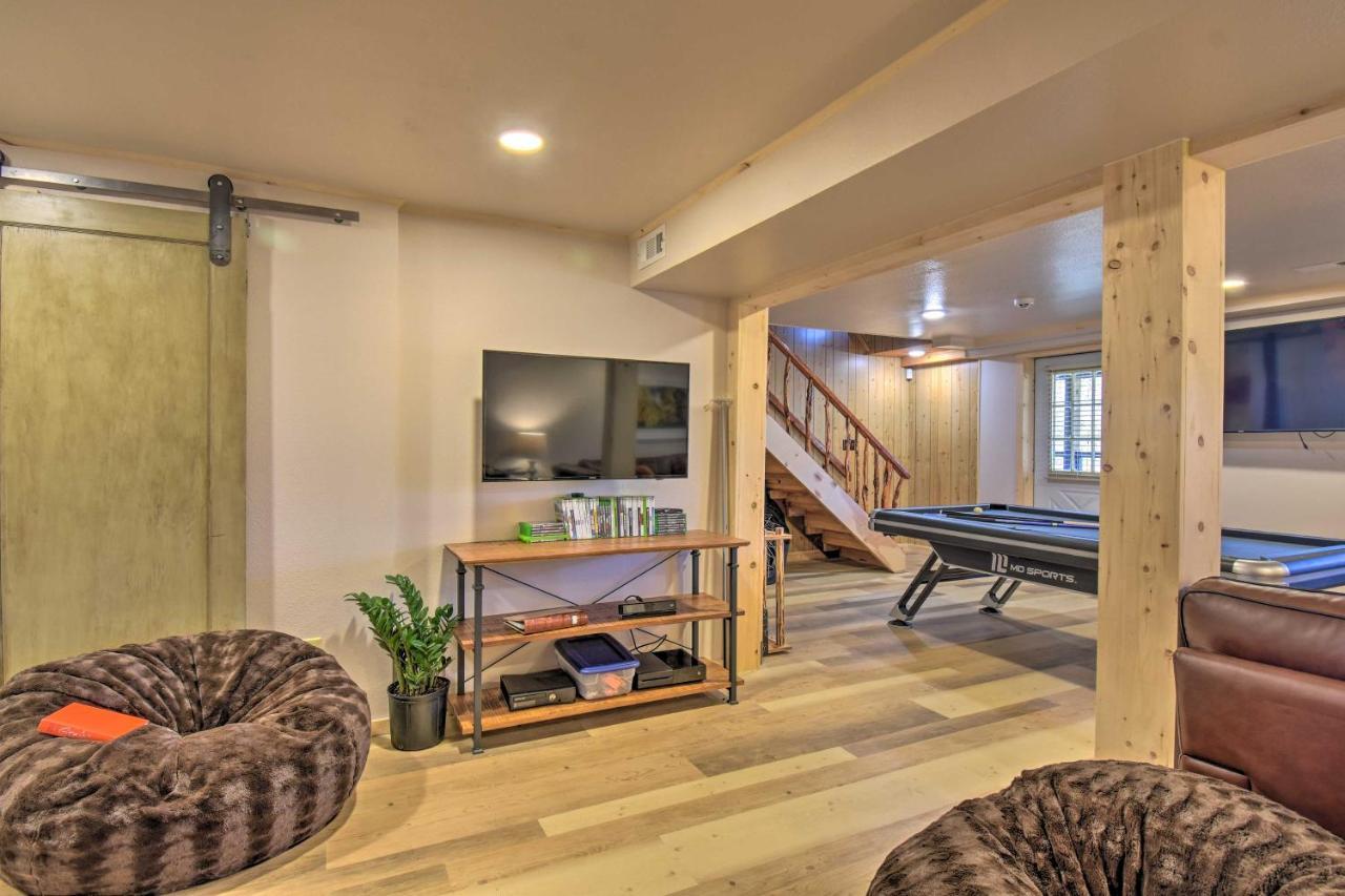 Luxury Pearcy Cabin With 5 Private Acres And Hot Tub! エクステリア 写真
