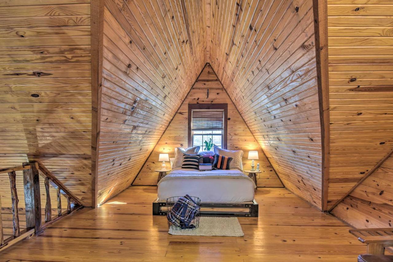 Luxury Pearcy Cabin With 5 Private Acres And Hot Tub! エクステリア 写真